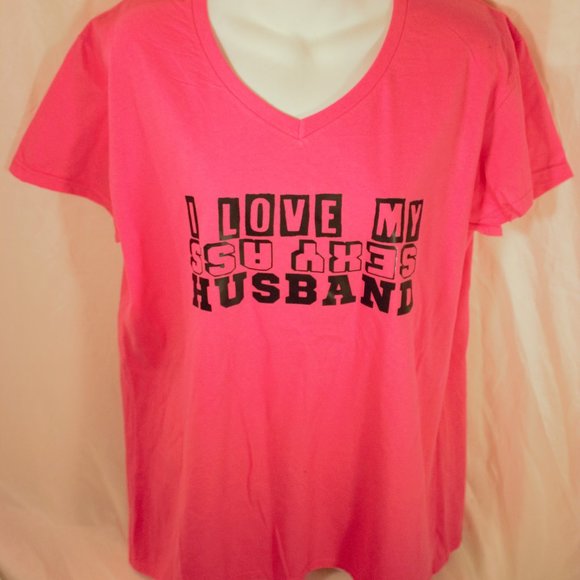 I LOVE MY SEXY ASS HUSBAND T-shirt - Picture 1 of 2